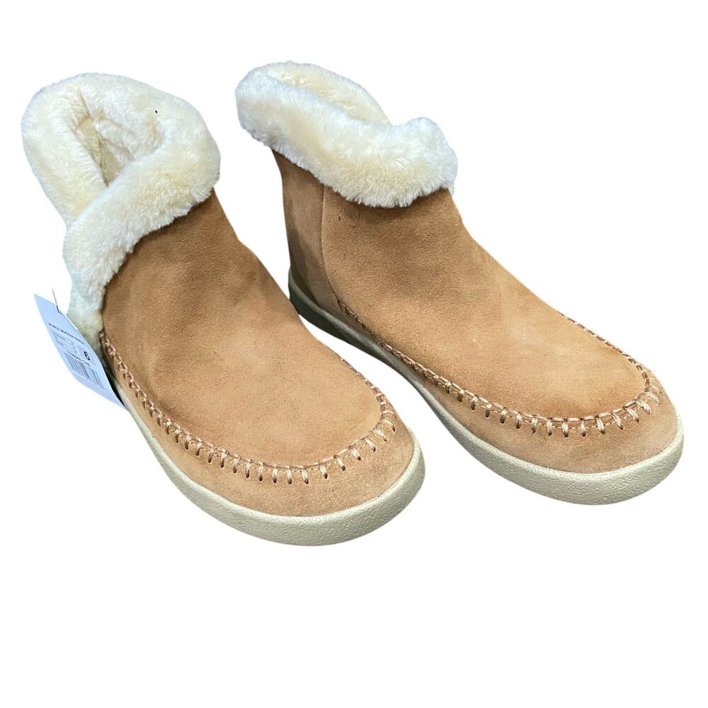 NEW with TAGS Sanuk Ankle Boots Size 6 Nice Bootah Tan Suede Shoes